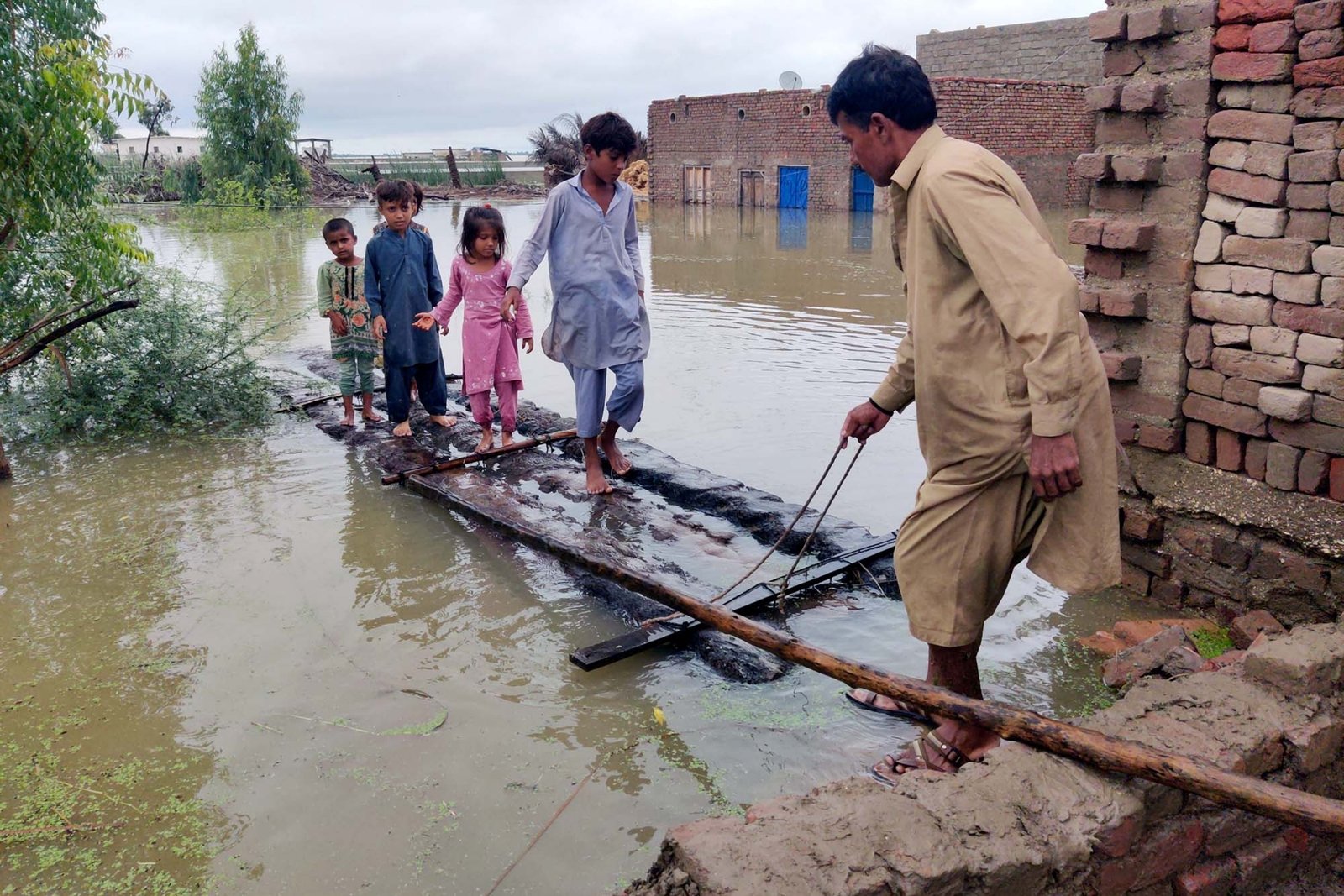 Climate hazards convert infrastructure failures into humanitarian catastrophes in Pakistan: Report