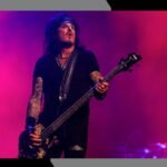 What do the cheapest tickets cost to see Motley Crue on tour in 2026?