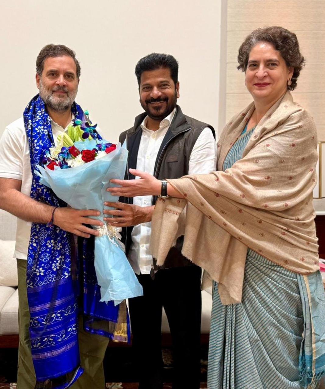 Telangana CM invites Sonia, Rahul, Priyanka for Global Summit