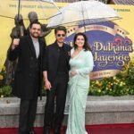 Shah Rukh Khan thrilled as DDLJ becomes first Indian film to be honoured with a statue in Leicester Square