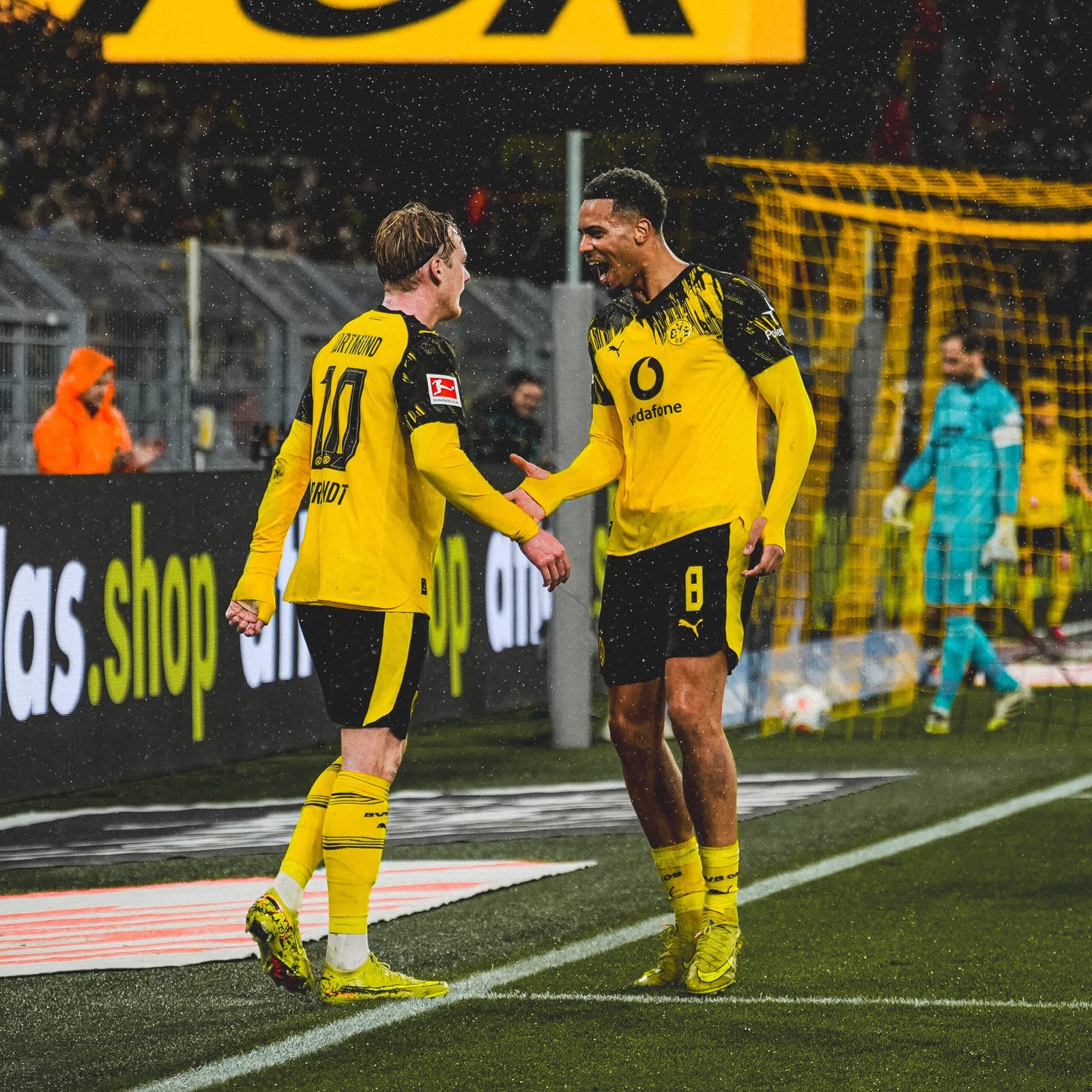 Dortmund tighten top-three grip after win over Hoffenheim