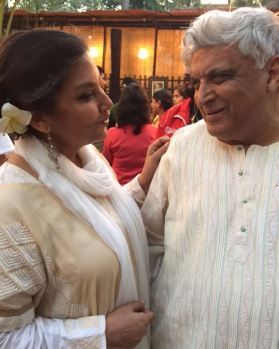 Shabana Azmi celebrates 41 years of marriage with 'Jadu' Javed Akhtar