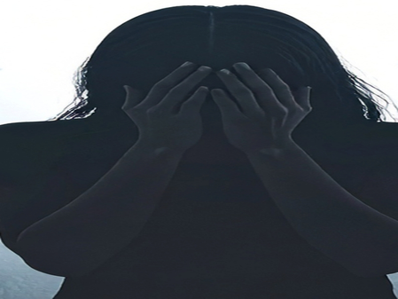 Hospital staffer held for molesting medical student in Bengal's North 24 Parganas 6 Hospital staffer held for molesting medical student in Bengal's North 24 Parganas
