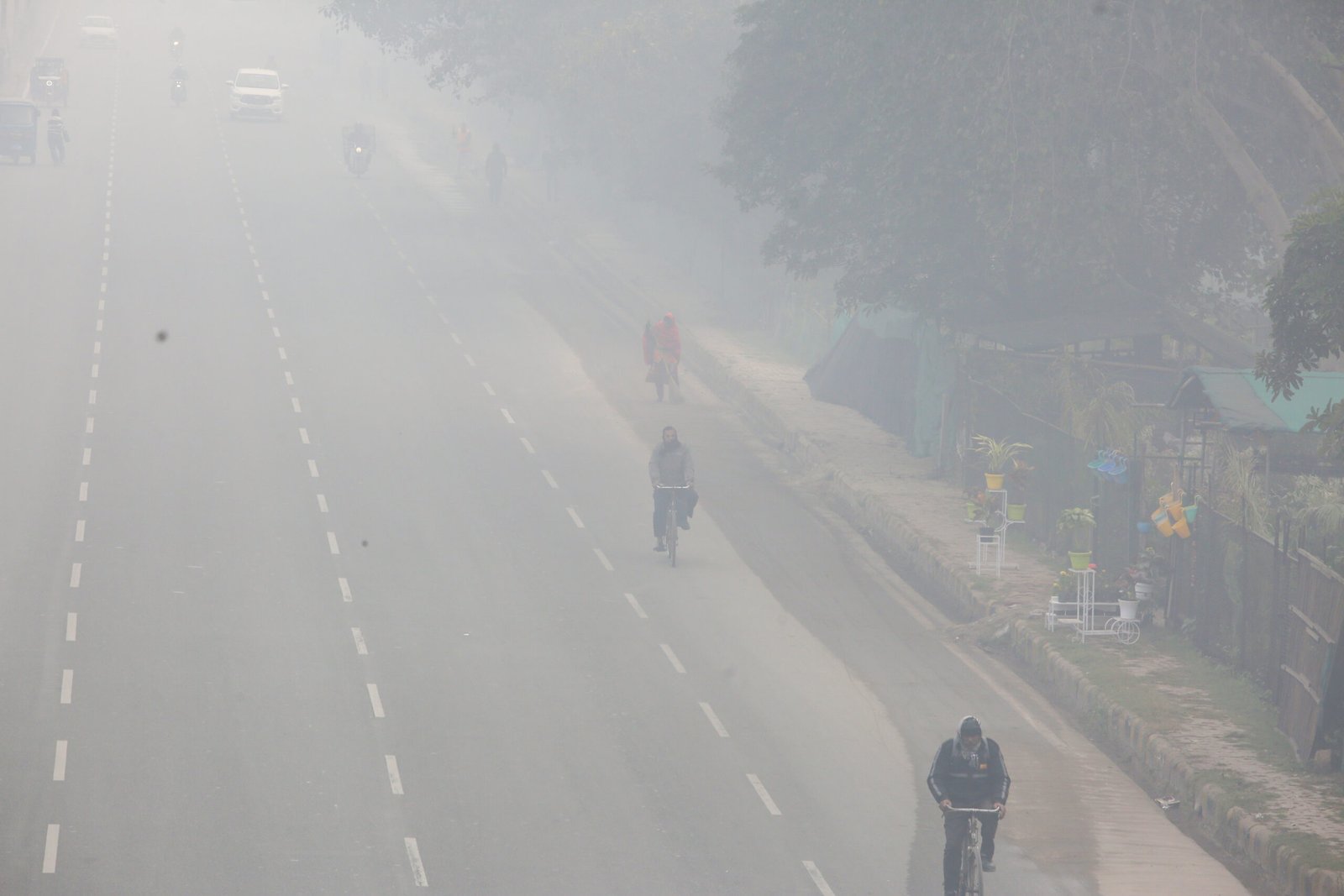 Delhi slips into ‘severe’ air category, stage-III GRAP curbs enforced across NCR