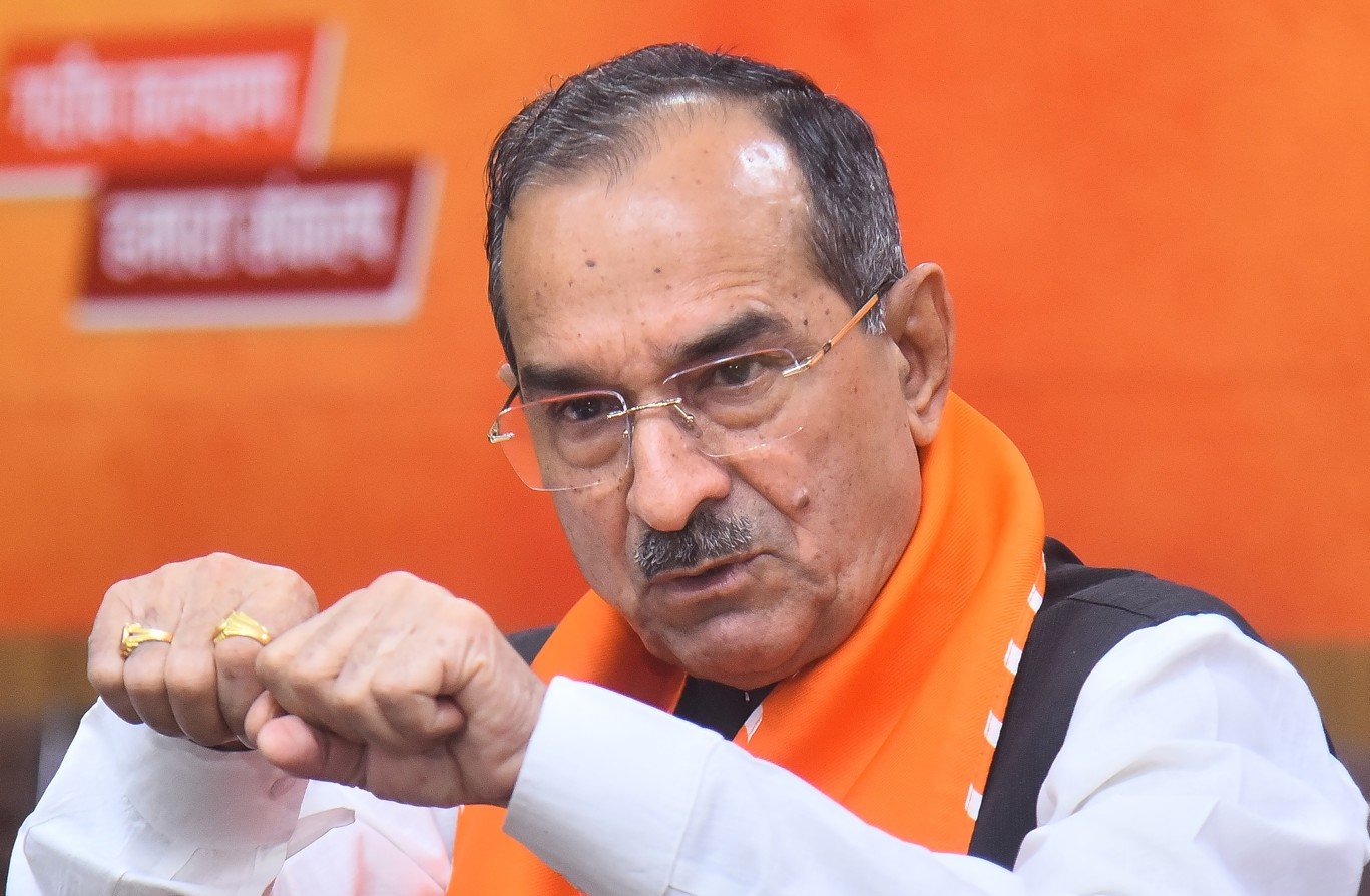 Dotasra should raise issues in Rajasthan Assembly, says Madan Rathore