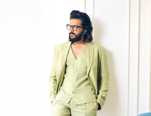 Riteish Deshmukh wraps up his directorial ‘Raja Shivaji’