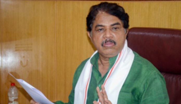 190 tonnes of urea meant for farmers seized from black market sale in Bengaluru; BJP slams K’taka govt