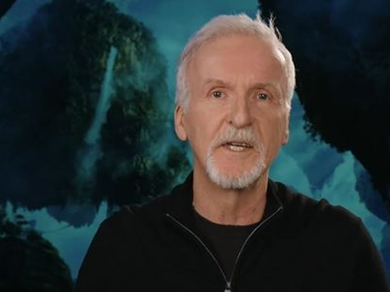 James Cameron Fires Back at Amy Poehler’s Savage Golden Globes Jab on His Marriage