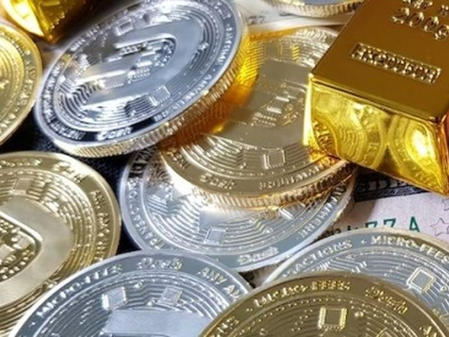 Gold nears Rs 1.4 lakh, silver hits record high