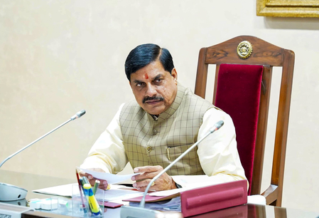 CM Mohan Yadav for aggressive promotion of handloom, handicrafts