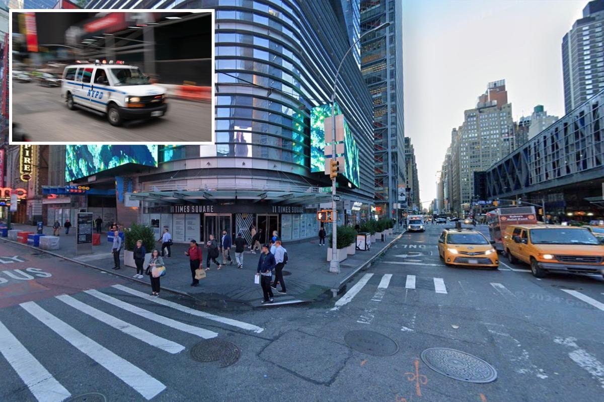 Winter coat saves NYC tourist from serious stab injury in wild Times Square attack