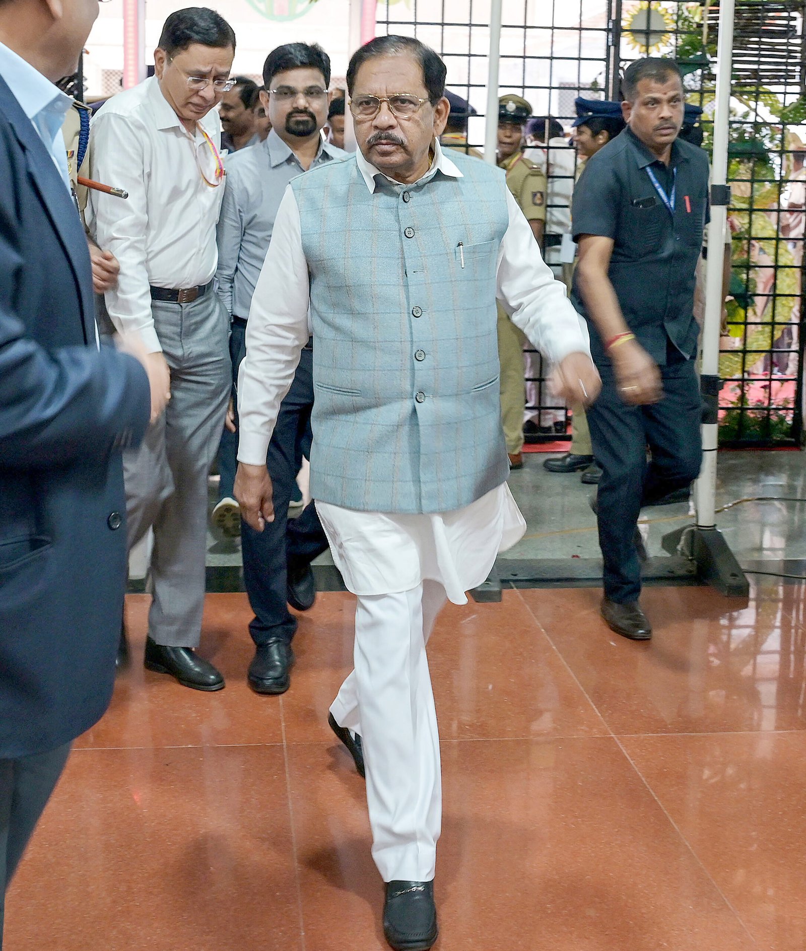 Ballari violence: Cabinet has decided not to hand over such cases to CBI, says K'taka govt