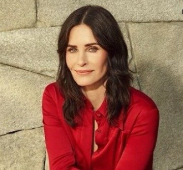 Courtney Cox reveals why she did a tampon commercial in 1985 1 Courtney Cox reveals why she did a tampon commercial in 1985