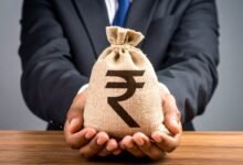 Share of salaried taxpayers earning over Rs 30 lakh a year surges in 2025: Report