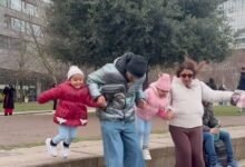 Debinna Bonnerjee talks about 'missed naps, tired legs & testing moments' while travelling with children 4 Debinna Bonnerjee talks about 'missed naps, tired legs & testing moments' while travelling with children