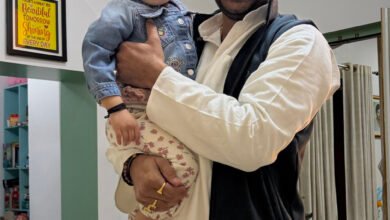 Tej Pratap Yadav invites Lalu, Rabri and Tejashwi for Dahi-Chura feast