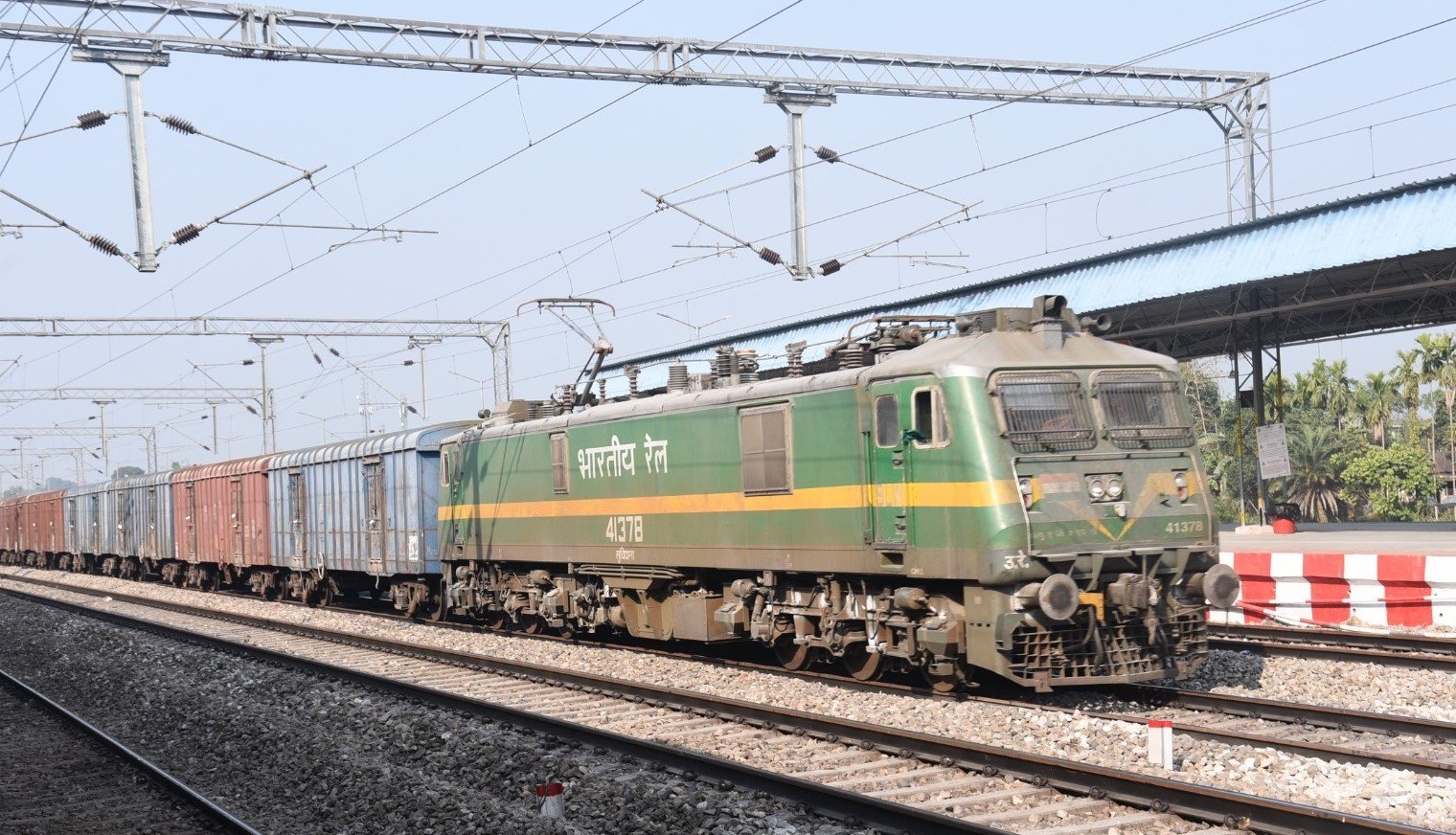 Indian Railways sets new freight record with highest-ever train interchanges on DFC 31 Indian Railways sets new freight record with highest-ever train interchanges on DFC