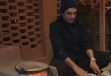 Sunil Grover makes roti on a ‘chulha’ like a pro