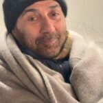Sunny Deol enjoys a woodfire pizza night in chilly night, thanks fans for love on Border 2 trailer 
