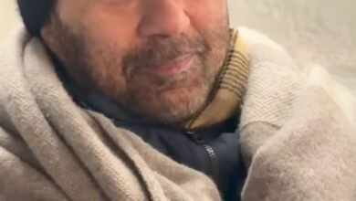 Sunny Deol enjoys a woodfire pizza night in chilly night, thanks fans for love on Border 2 trailer 