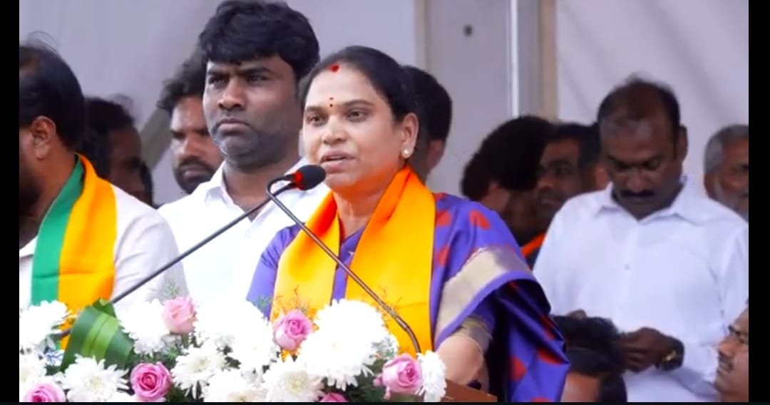 'Lord Hanuman & BJP are with my husband', says Janardhana Reddy's wife amid Ballari violence incident