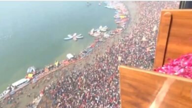 Flower petals showered on devotees at Triveni Sangam, as thousands take holy dip on Mauni Amavasya