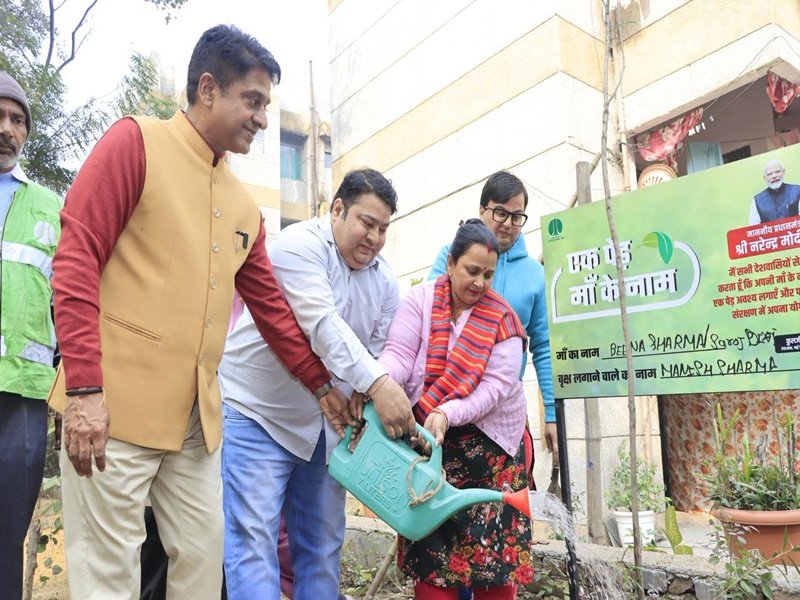 Delhi: NDMC VC Kuljeet Singh Chahal leads 'Ek Ped Maa Ke Naam' drive in Laxmibai Nagar