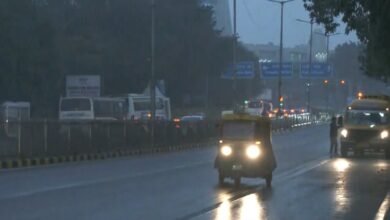 Delhi-NCR wakes up to chilly, rainy morning; air quality remains ‘very poor’