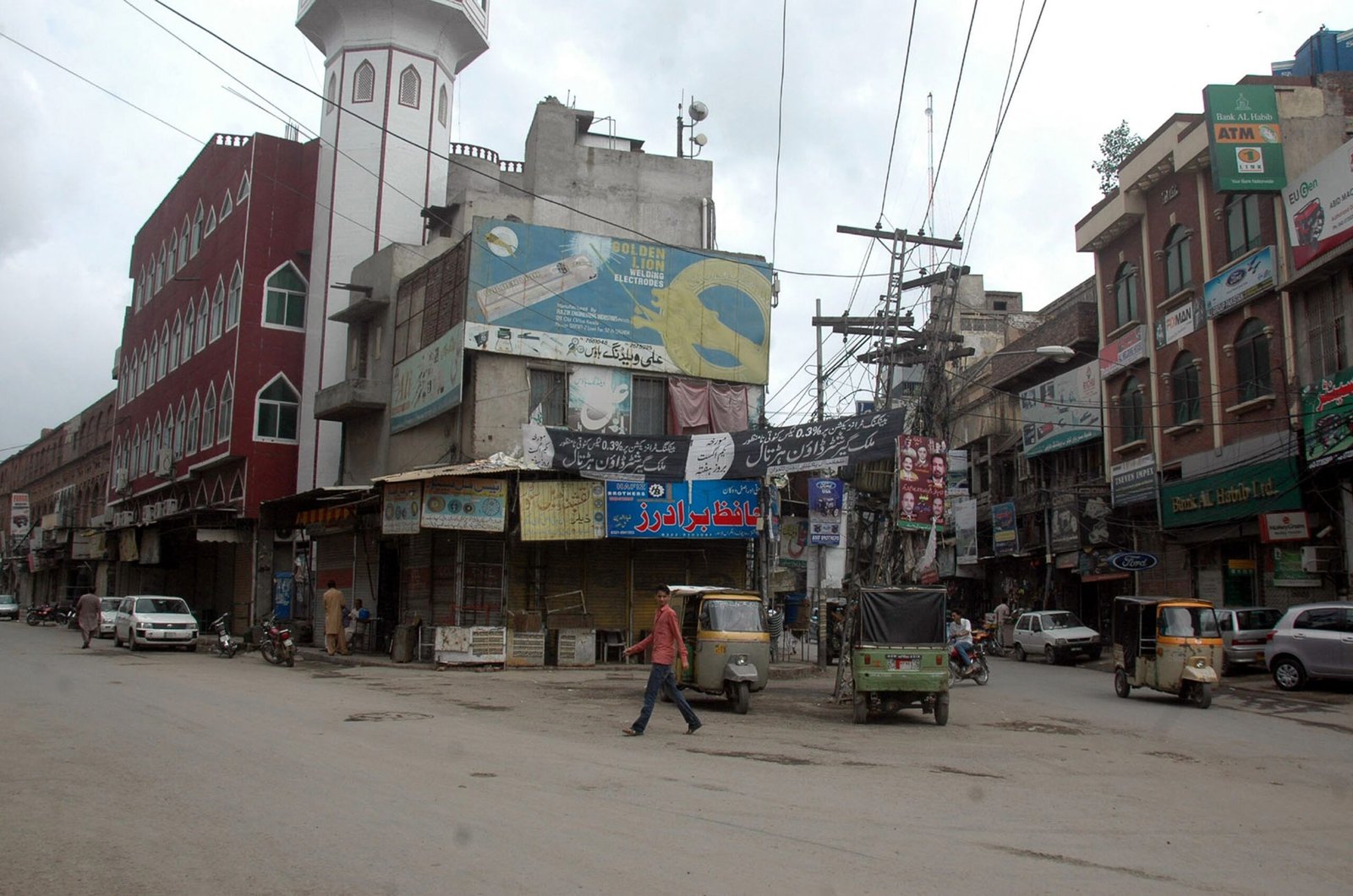 Lack of clear decision-making crippling Pakistan’s economy: Report