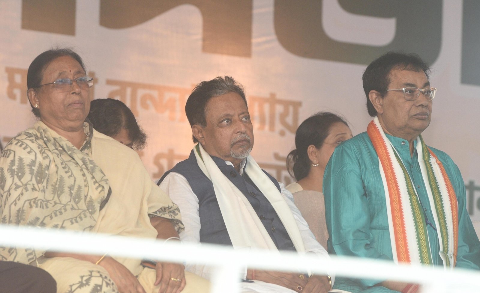 SC halts Calcutta HC order cancelling Mukul Roy's membership from West Bengal Assembly