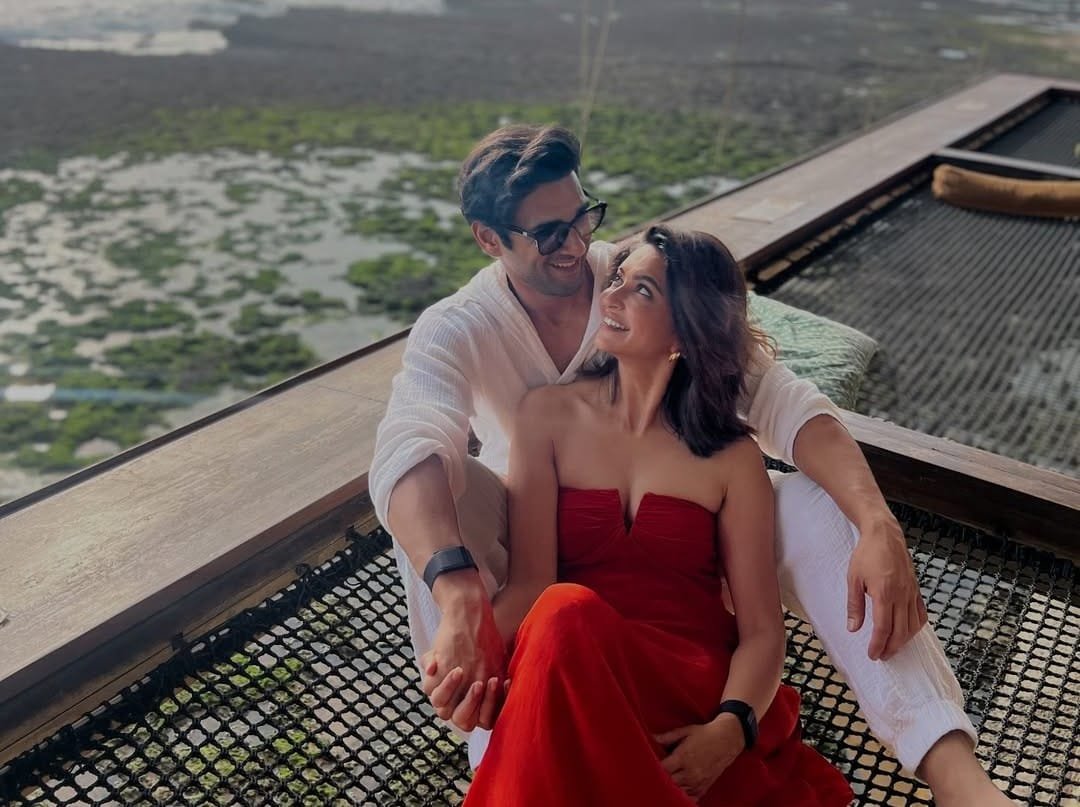 Kriti Kharbanda wishes Pulkit Samrat with an adorable “Hello Valentine” post