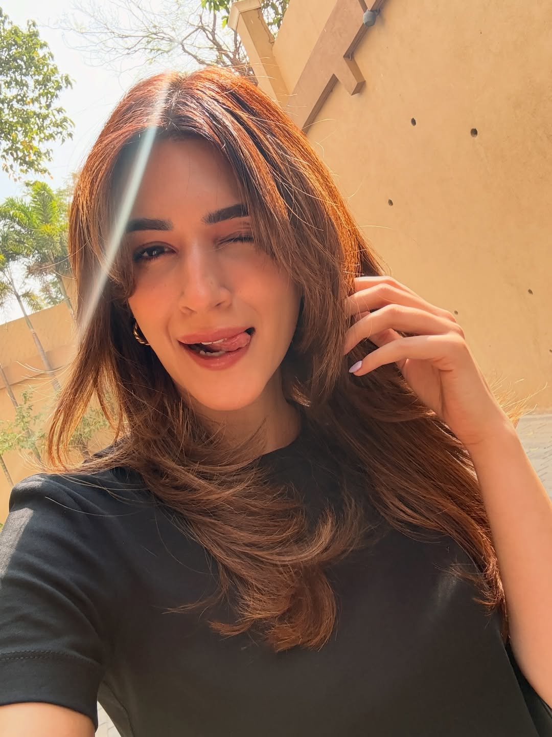 Kriti Sanon flaunts her new haircut, calls it 'my kinda therapy'