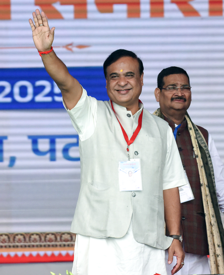 More senior Congress leaders set to quit party: Assam CM Sarma 6 More senior Congress leaders set to quit party: Assam CM Sarma