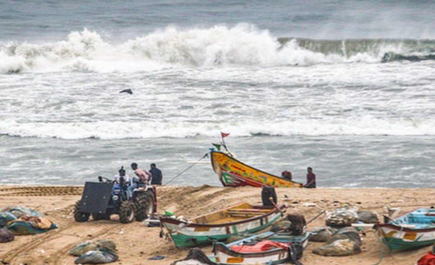 Bangladeshi trawler seized in Bay of Bengal, 28 fishermen arrested