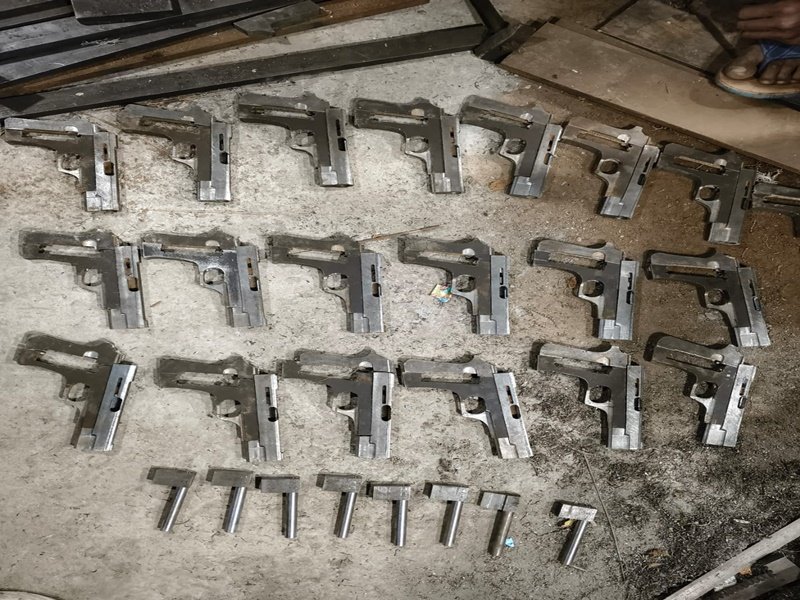 Kolkata, Bihar STF bust firearms manufacturing unit in Bhagalpur; 5 held