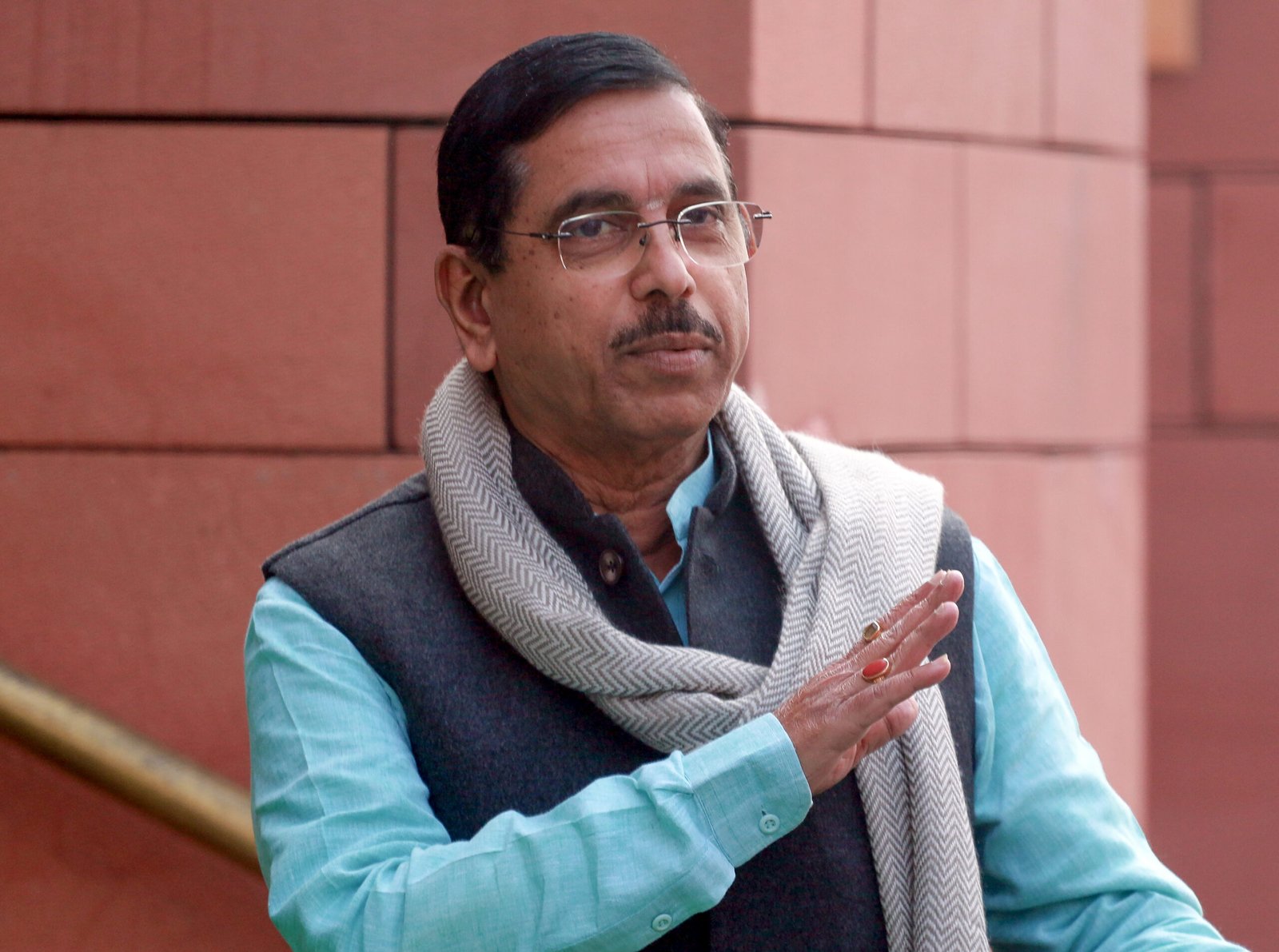 Pralhad Joshi slams K'taka govt over alleged allotment of civic sites to Cong