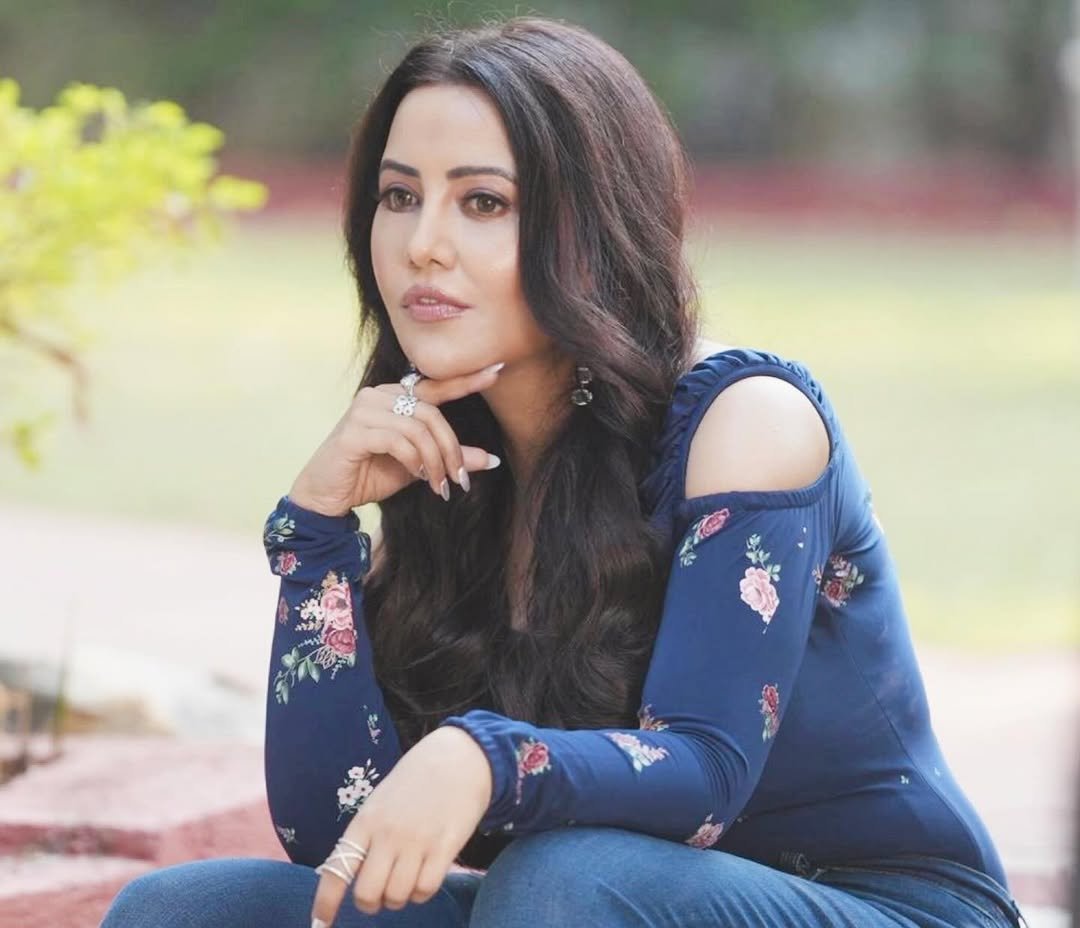 Amruta Fadnavis reveals if acting is on her cards, calls music her passion