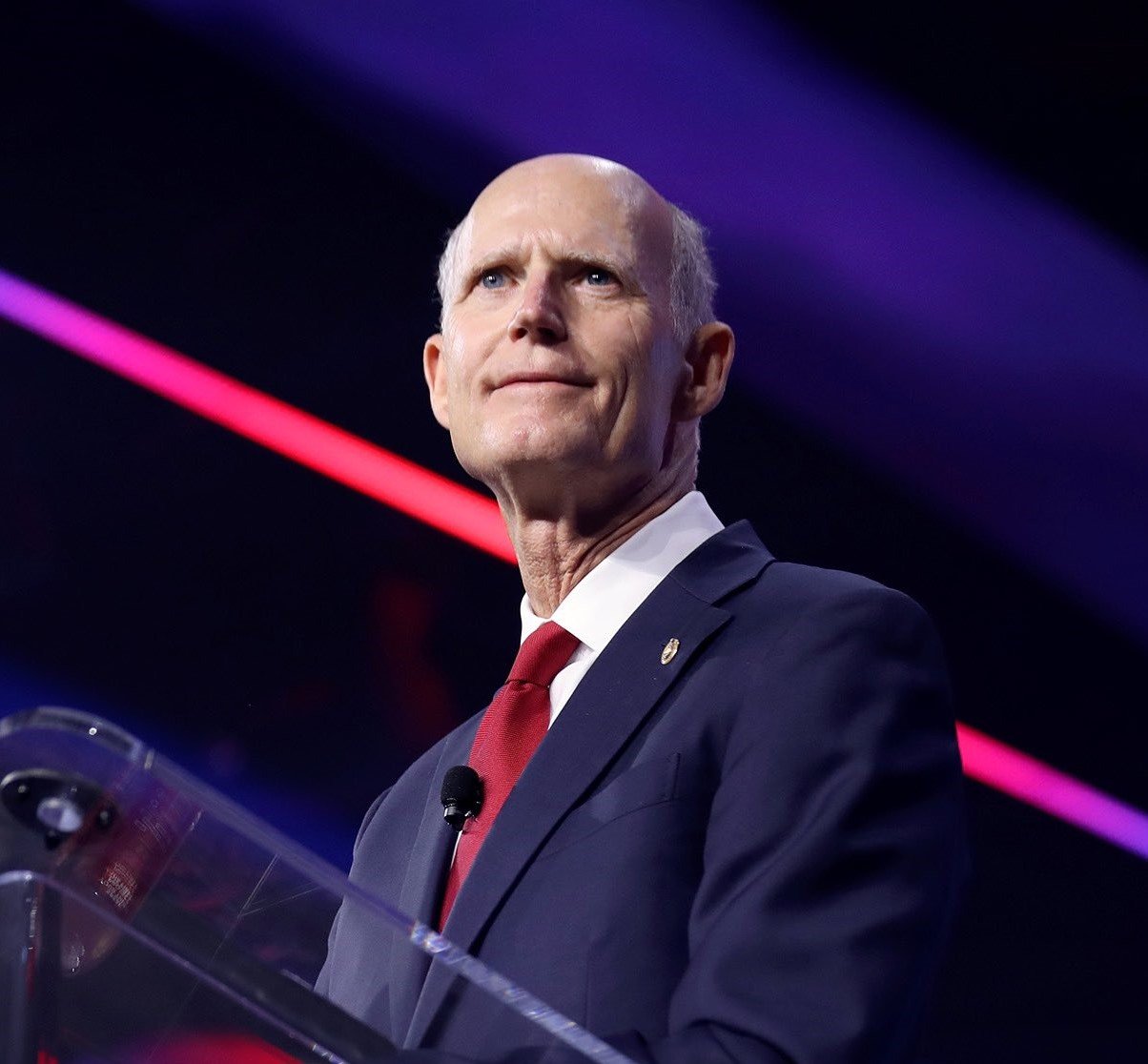 US Senators press Pentagon on generic drugs