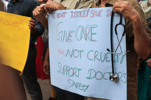 Kerala govt doctors strike enters 5th day; PG medicos withdraw after talks