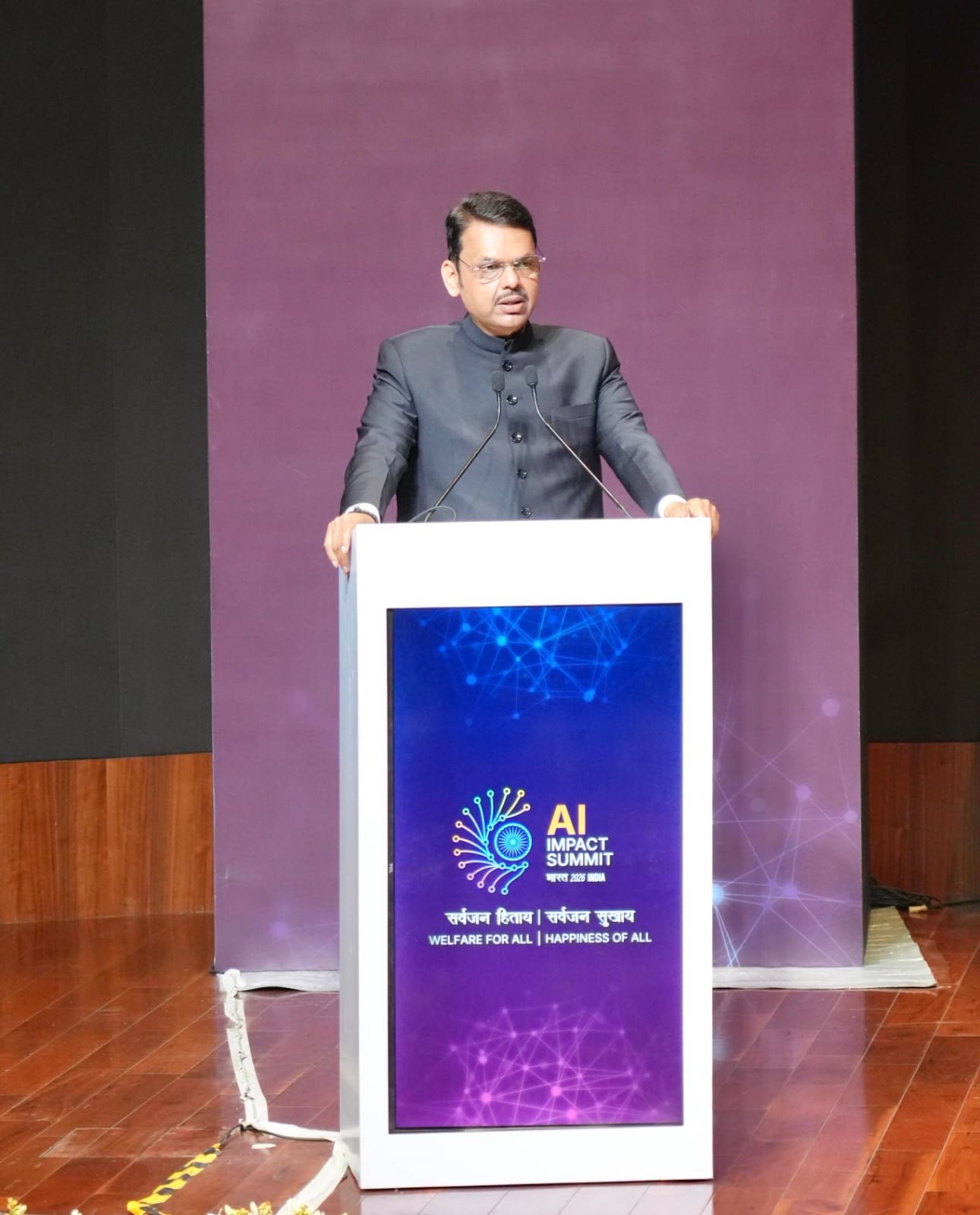 Effective solutions for agriculture development possible through AI: Maha CM Fadnavis