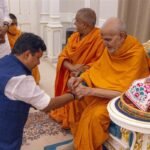 Nitin Nabin seeks blessings of Mahant Swami Maharaj during first Gujarat visit as BJP National President