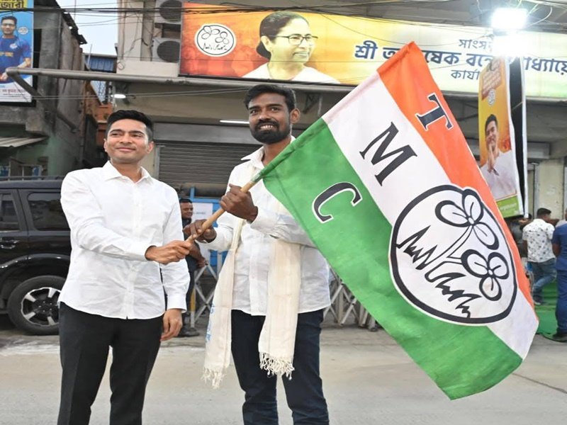 Bengal: Pratikur Rahaman quits CPI-M, joins Trinamool ahead of polls