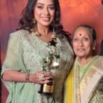 Rupali Ganguly & her 70 year-old mother dance their heart out to Shararat from Dhurandhar