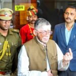 Jharkhand municipal polls: Governor, MPs, Ministers cast votes; leaders urge public participation