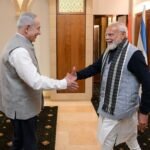 Netanyahu welcomes PM Modi in traditional Indian attire at dinner