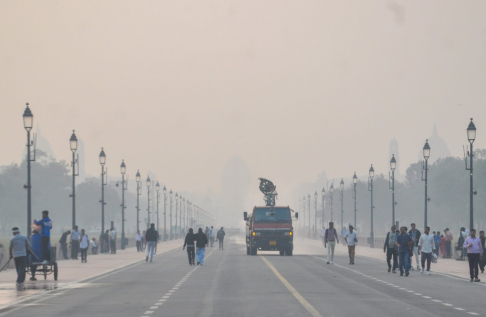 Delhi’s air quality remains in ‘Poor’ category, Rohini records highest AQI at 372