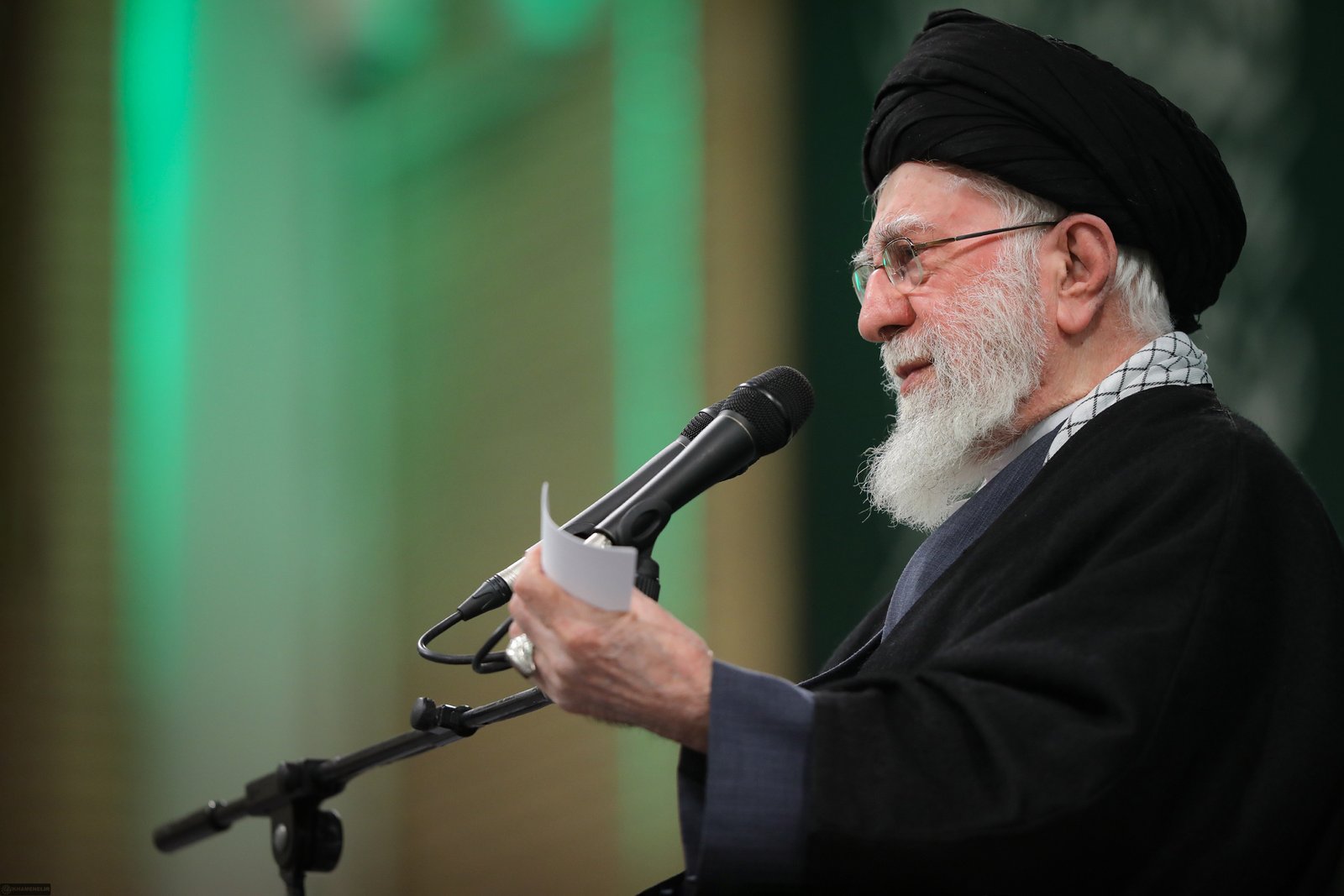 Khamenei urges national unity amid rising tensions with US