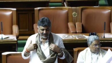 Karnataka Congress crisis: Deputy CM Shivakumar denies rift, says Siddaramaiah and I stand together 1 Karnataka Congress crisis: Deputy CM Shivakumar denies rift, says Siddaramaiah and I stand together