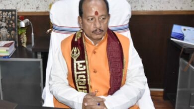 Bihar: Revenue officials call off strike after assurance from Minister Vijay Kumar Sinha 3 Bihar: Revenue officials call off strike after assurance from Minister Vijay Kumar Sinha