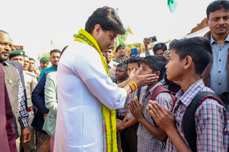 Youths gets their playground back within 2 hours of Scindia's prompt action in Ashoknagar